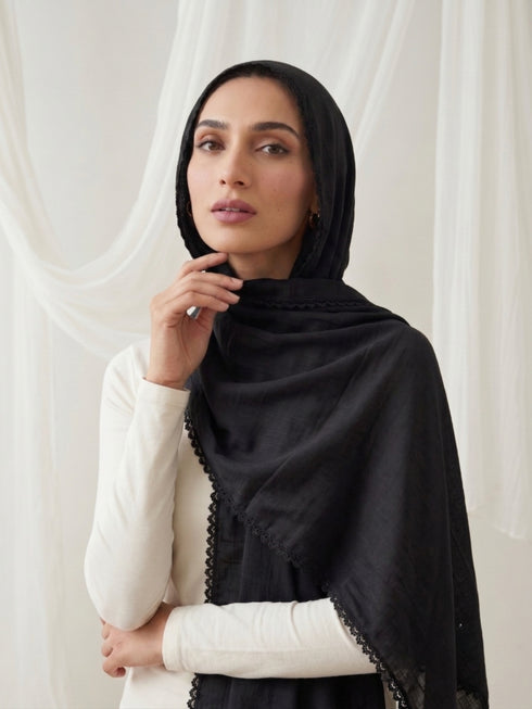 Noor Lace Hijab - Black