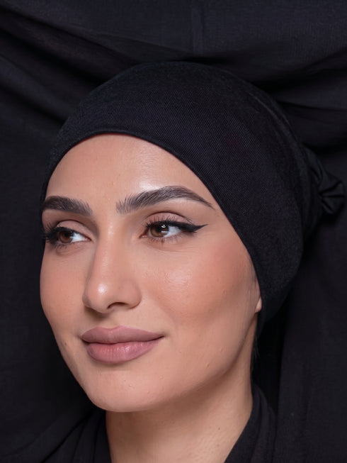 Built-in Magnet Hijab - Black