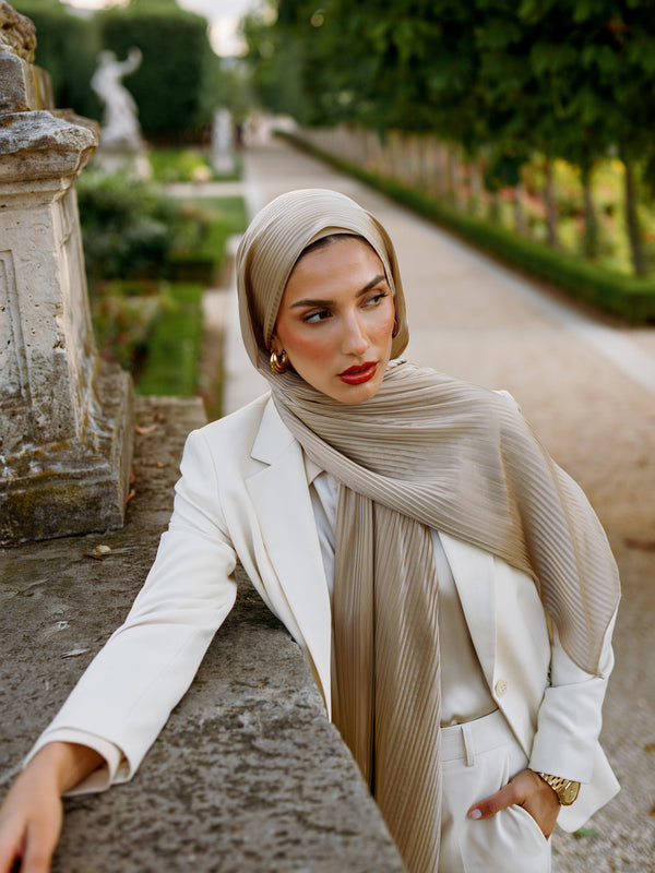Solène Silk Hijab - Champagne