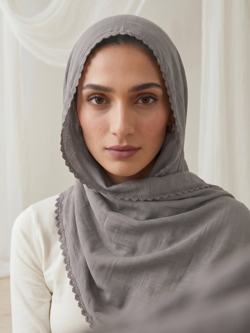 Noor Lace Hijab - Charcoal
