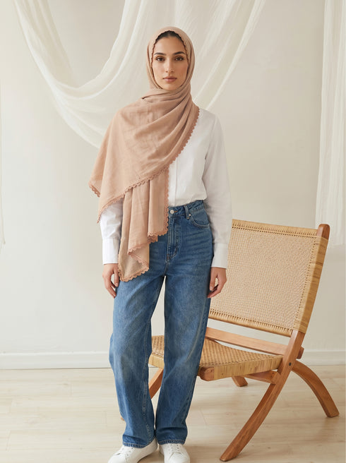 Noor Lace Hijab - Chestnut
