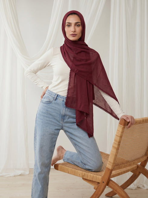Noor Lace Hijab - Deep Maroon