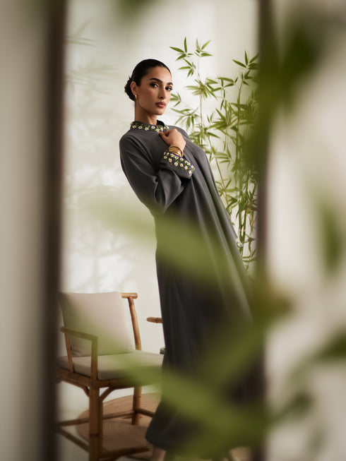 Warda Abaya