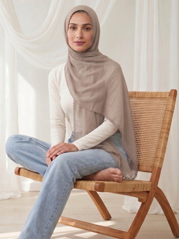 Noor Lace Hijab - Smoke
