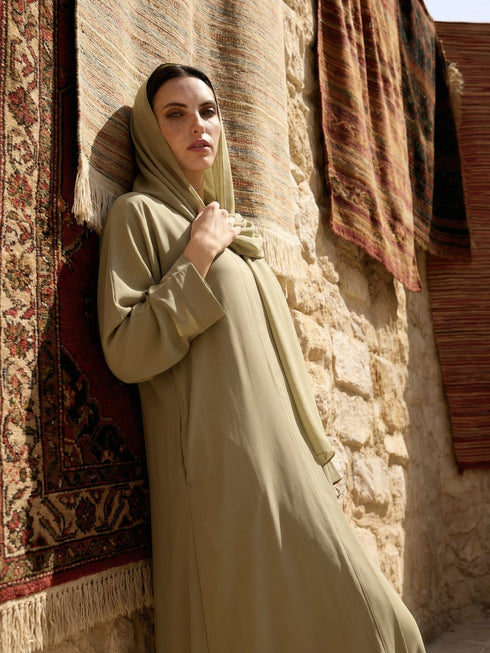 Manaal Abaya