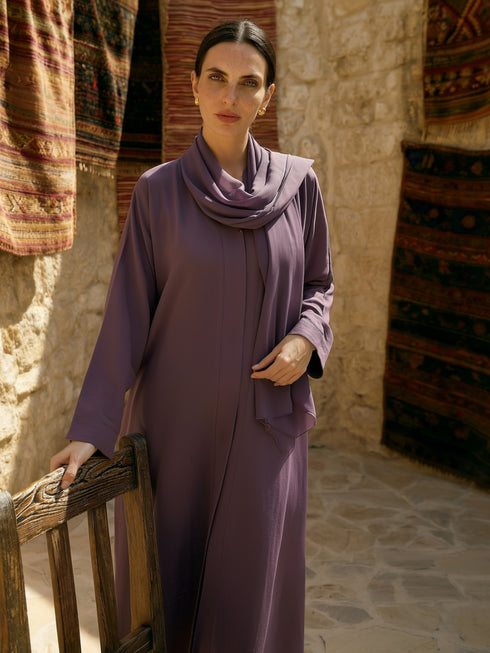 أميرة عبايا