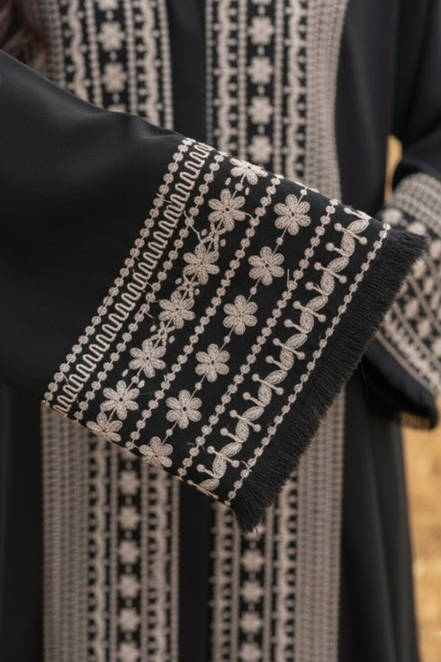 Raniah Embroidered Black Abaya