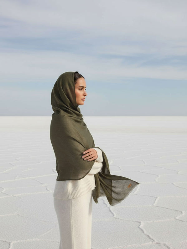Vicuña Woolen Shawl - Olive