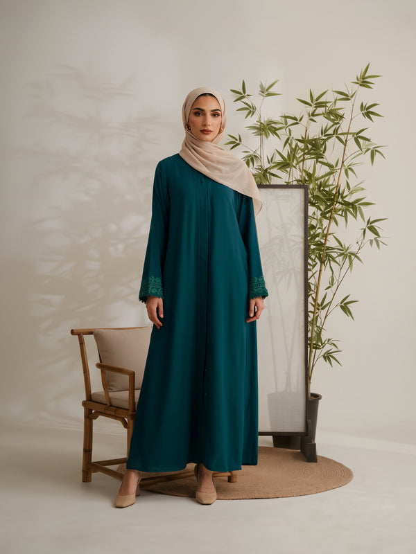 Talia Abaya