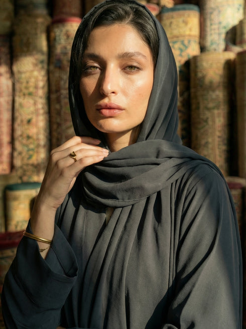 Daanya Abaya