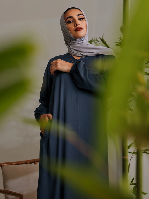 Relaxed Zip Maxi Abaya - Charcoal Grey