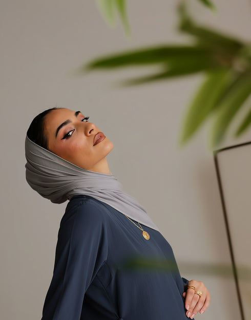 Relaxed Zip Maxi Abaya - Charcoal Grey
