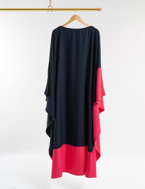 أتساءل الهروب من القفطان